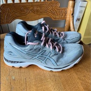 🍄 5/$25 Asics Running Shoes size 9.5